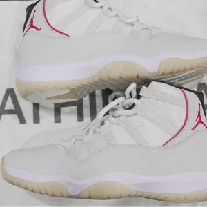 AJ 11 size 9.5 DS